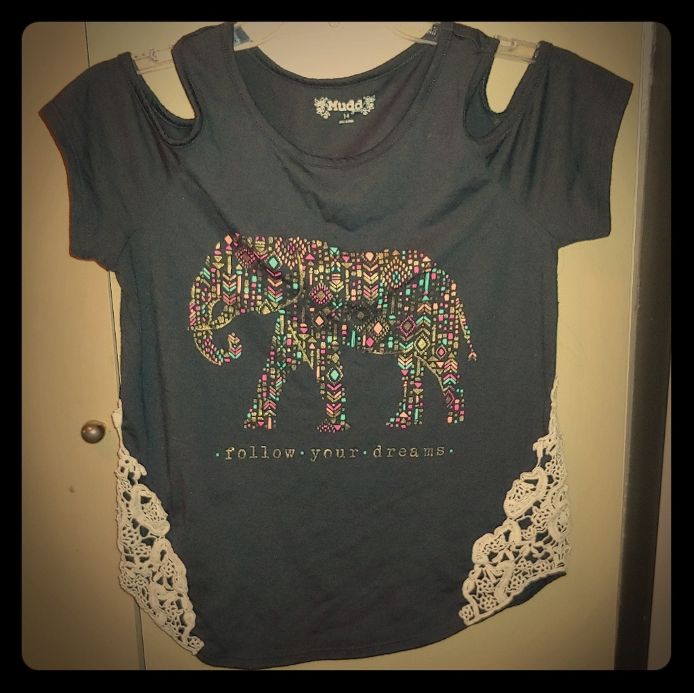 Girls Mudd cold shoulder 🐘 Shirt